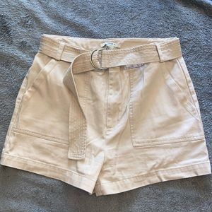 🌷4/20 Forever 21 cargo style short with belt